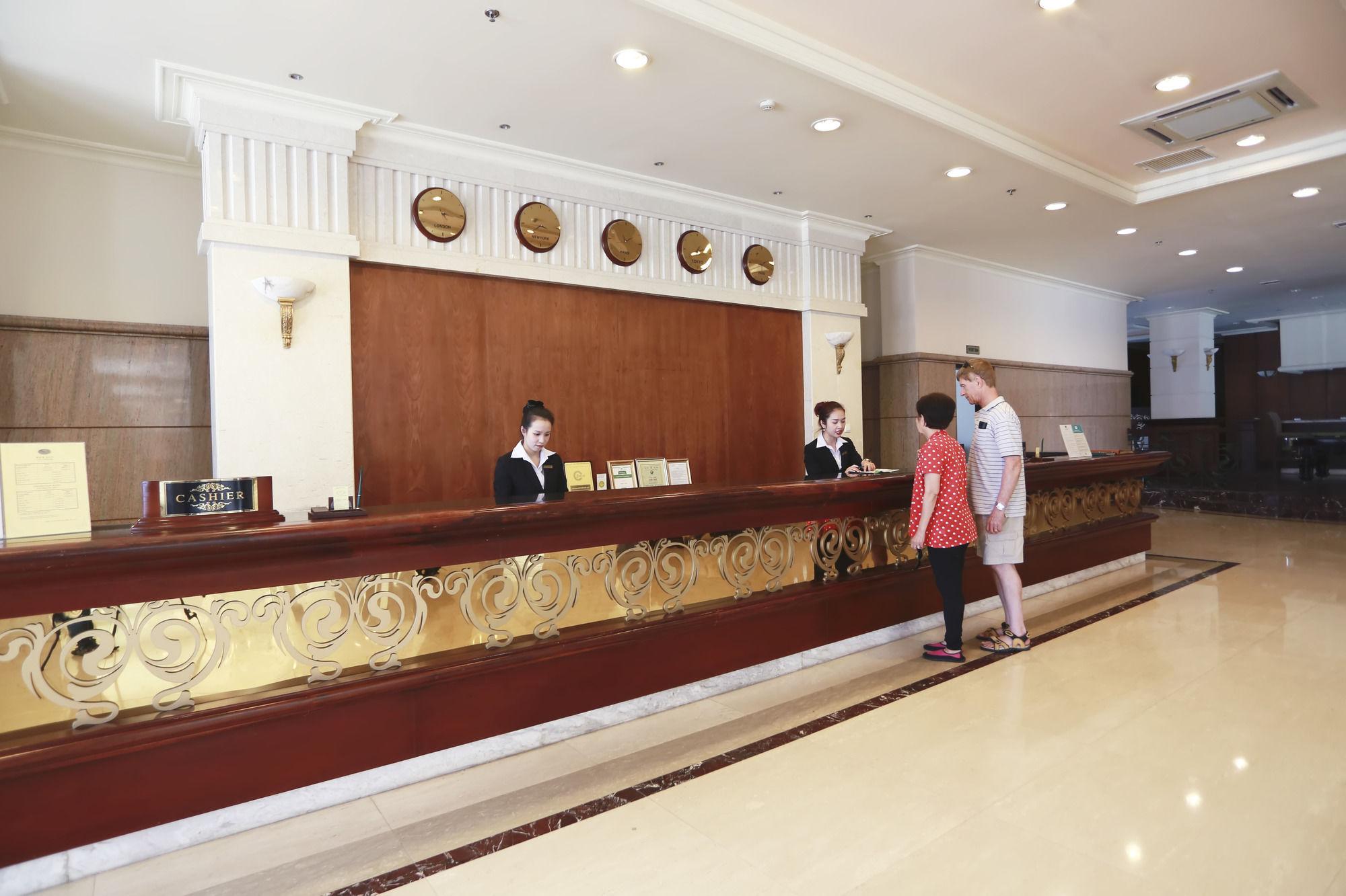 Saigon Dalat Hotel Екстер'єр фото