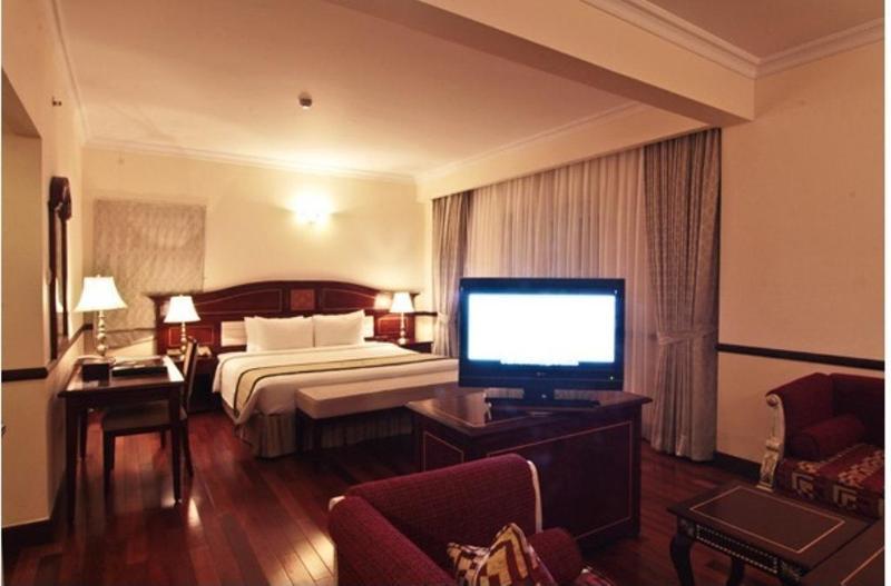 Saigon Dalat Hotel Екстер'єр фото