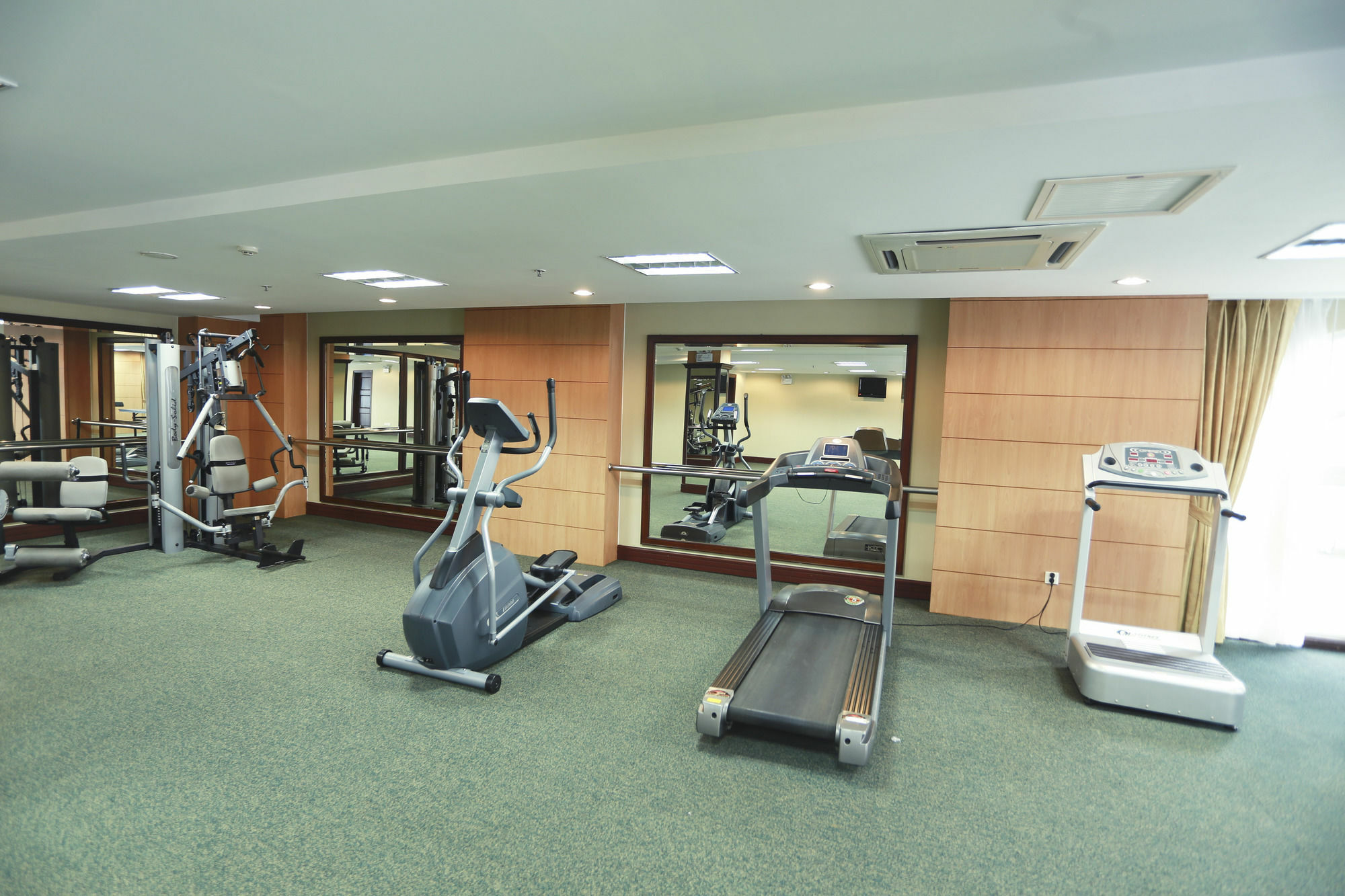 Saigon Dalat Hotel Екстер'єр фото
